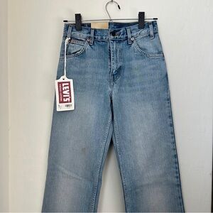 Women’s Levi’s Girlfriend Jeans